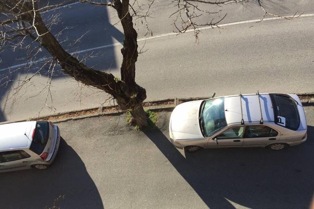 Appartamento Con Parcheggio Pubblico Sotto Casa Saint-Vincent Eksteriør billede