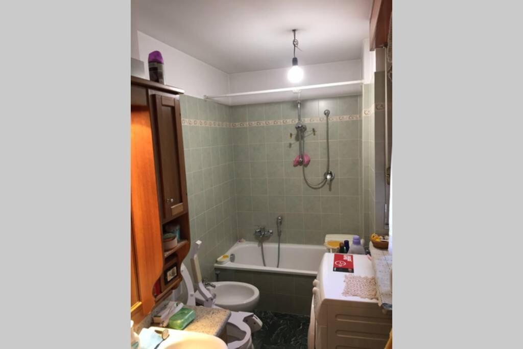 Appartamento Con Parcheggio Pubblico Sotto Casa Saint-Vincent Eksteriør billede