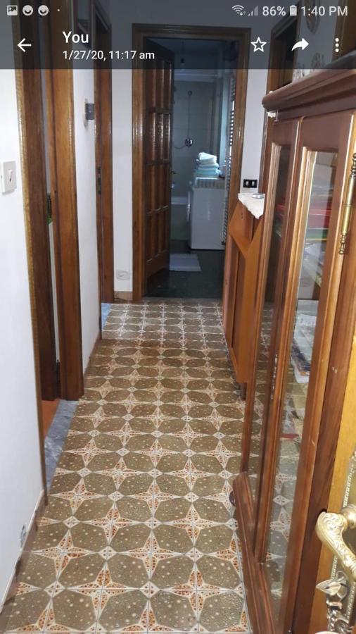 Appartamento Con Parcheggio Pubblico Sotto Casa Saint-Vincent Eksteriør billede